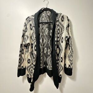 💸 Printed Cardigan